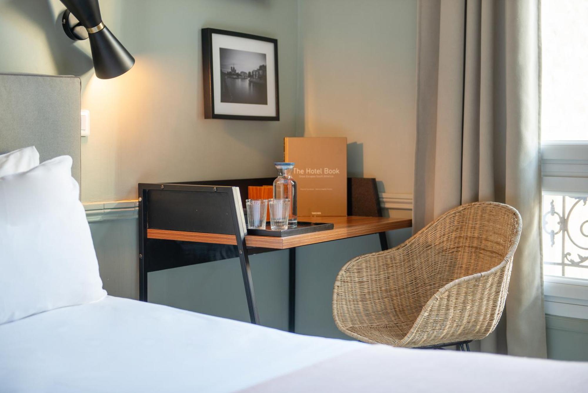 Hôtel Avama Prony Paris Oda fotoğraf