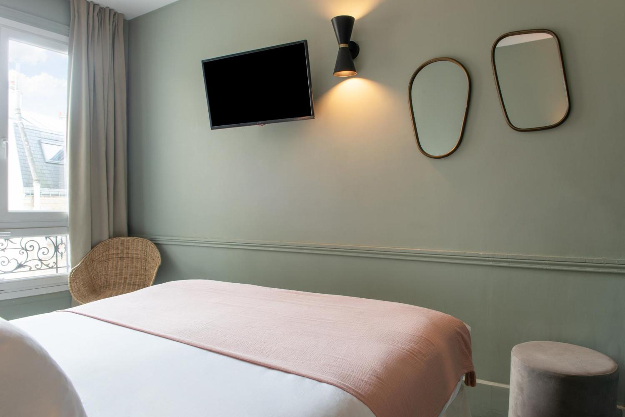 Hôtel Avama Prony Paris Oda fotoğraf