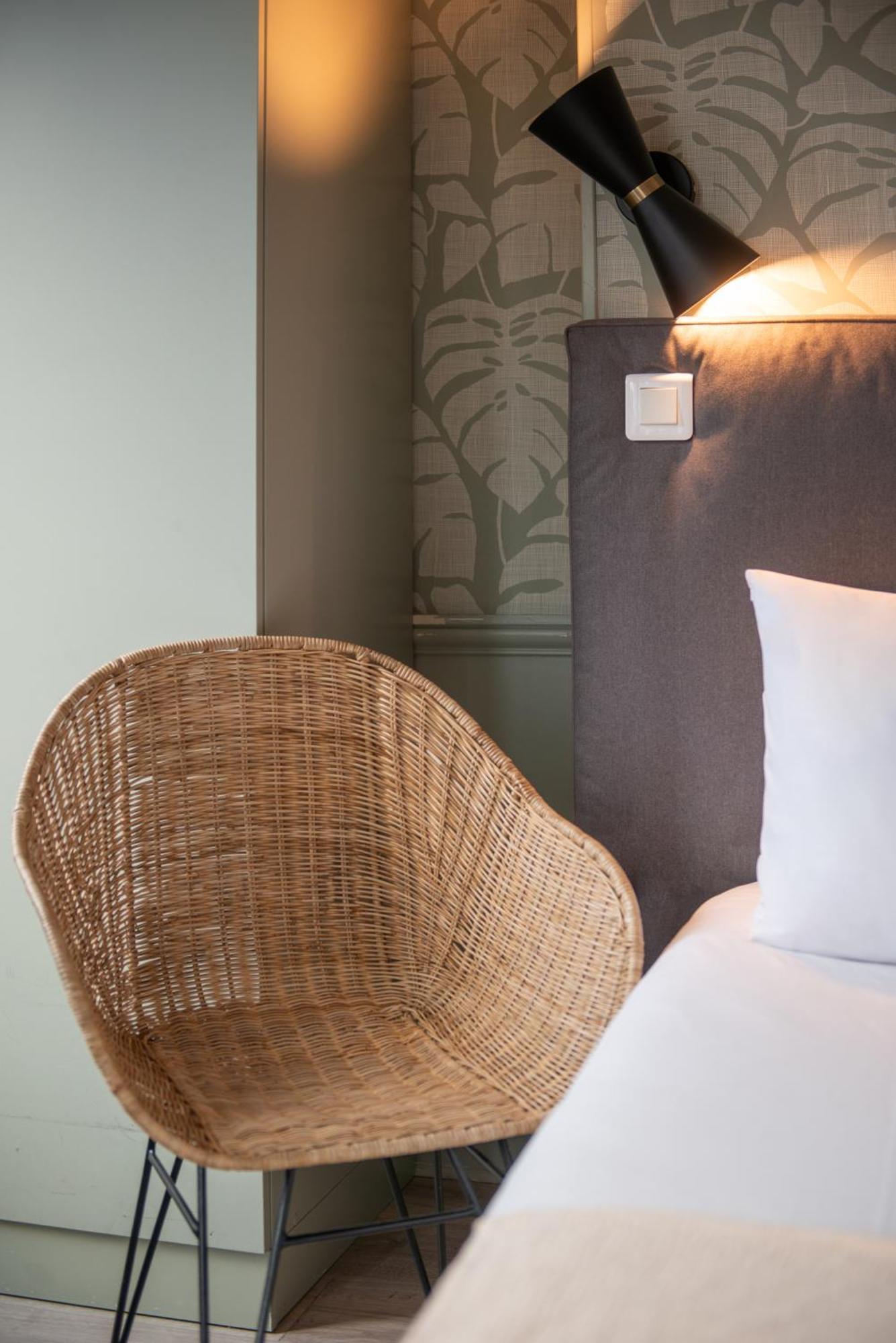 Hôtel Avama Prony Paris Oda fotoğraf