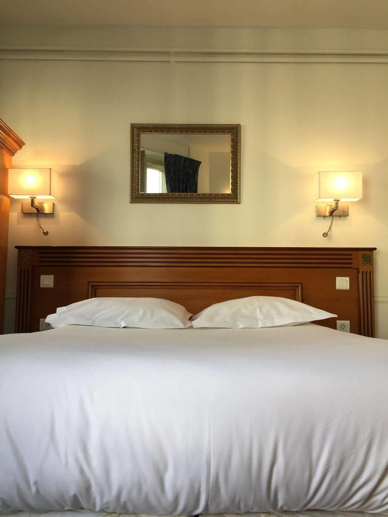 Hôtel Avama Prony Paris Dış mekan fotoğraf
